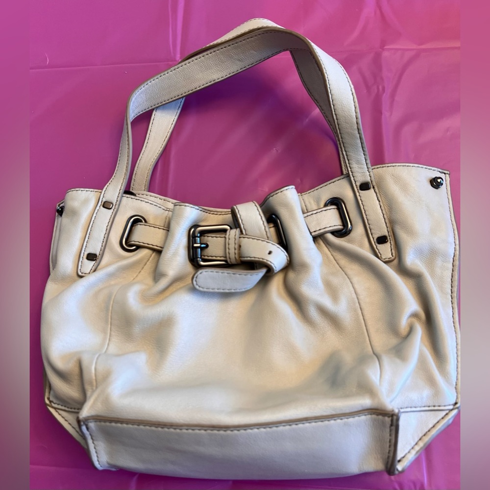 Kooba lovely leather light ivory with a grayish hue handbag in EUC